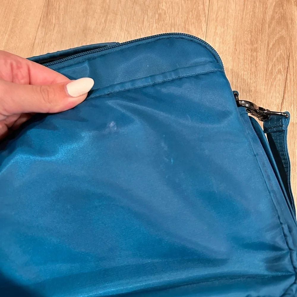 lug Navigator Crossbody Bag Turquoise - Picture 5 of 6